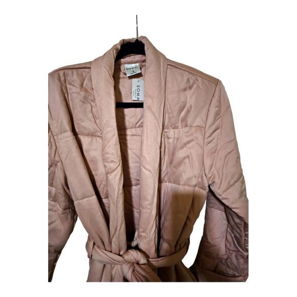 SOLD!! SOMA Short Puffer Robe Light Blush Pink - Size S - Picture 4 of 7